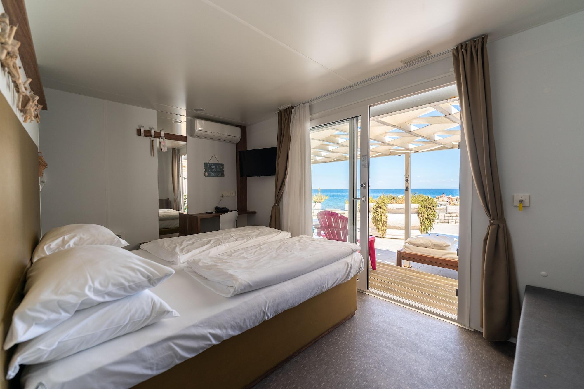 Barbara Beach And Spa 3*