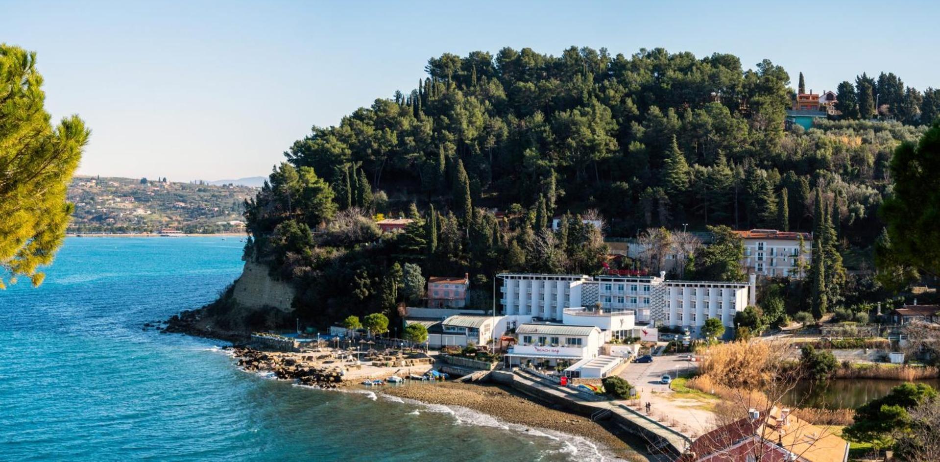 Barbara Beach And Spa Hotel 3*